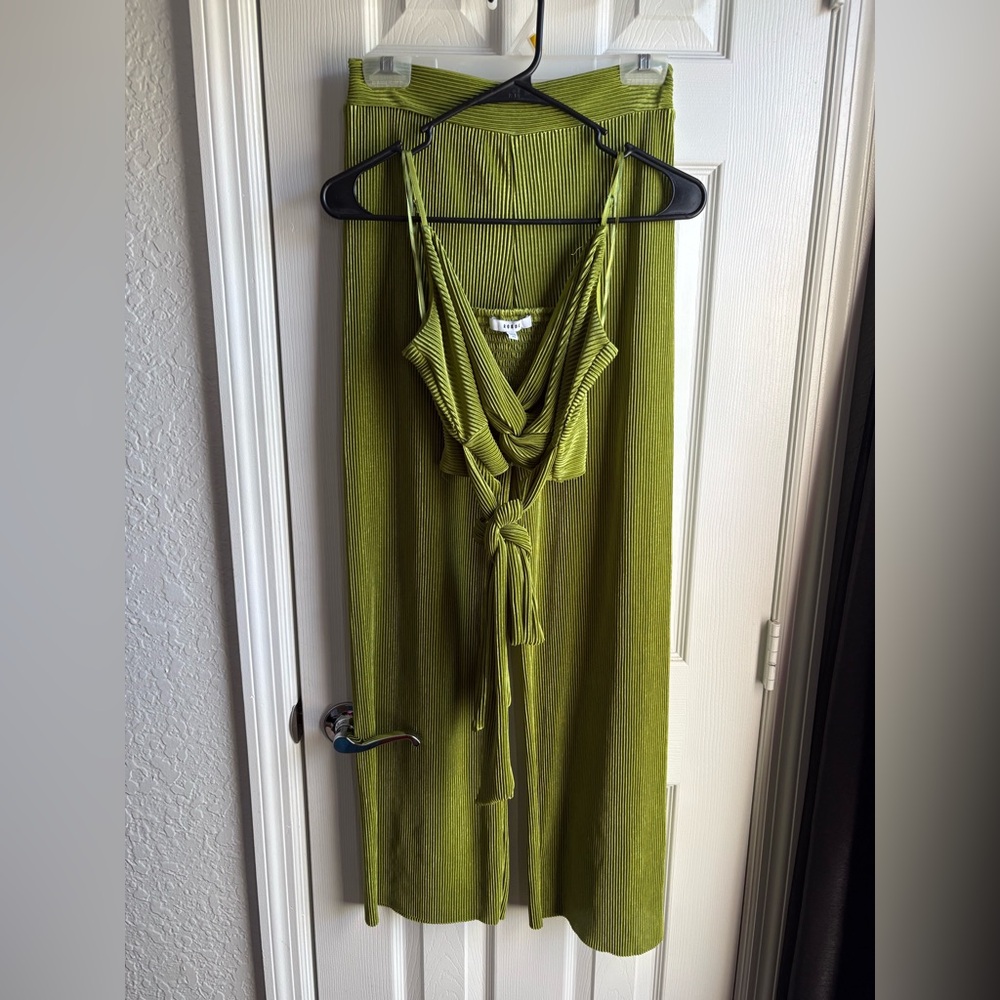 Womens Olive Green Skirt Set - Unbranded